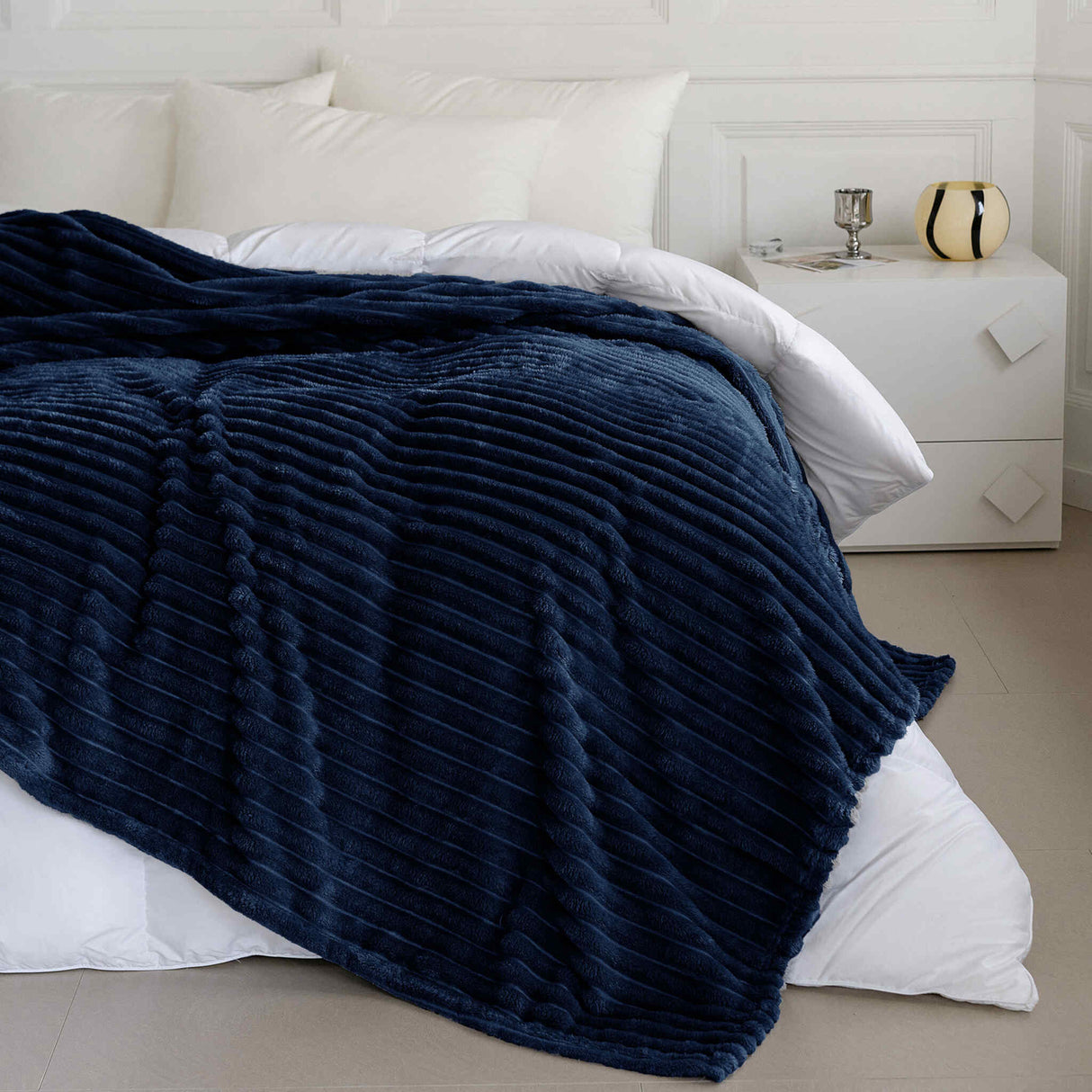 Bellissima Plush Throw