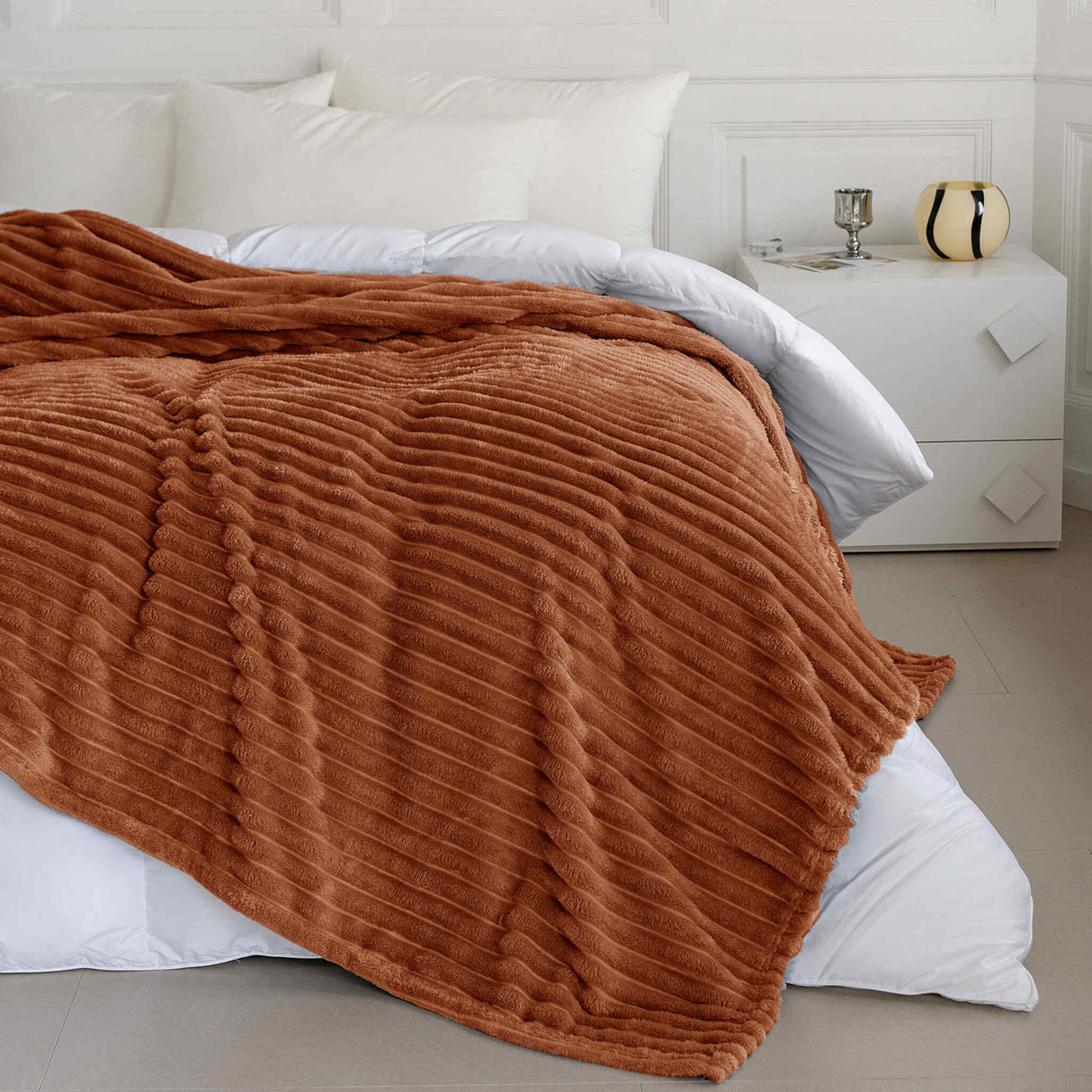 Bellissima Plush Throw