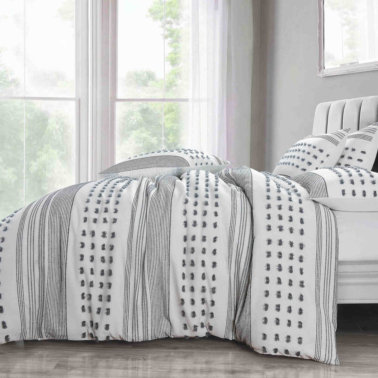 Arlo Tufted Duvet Set